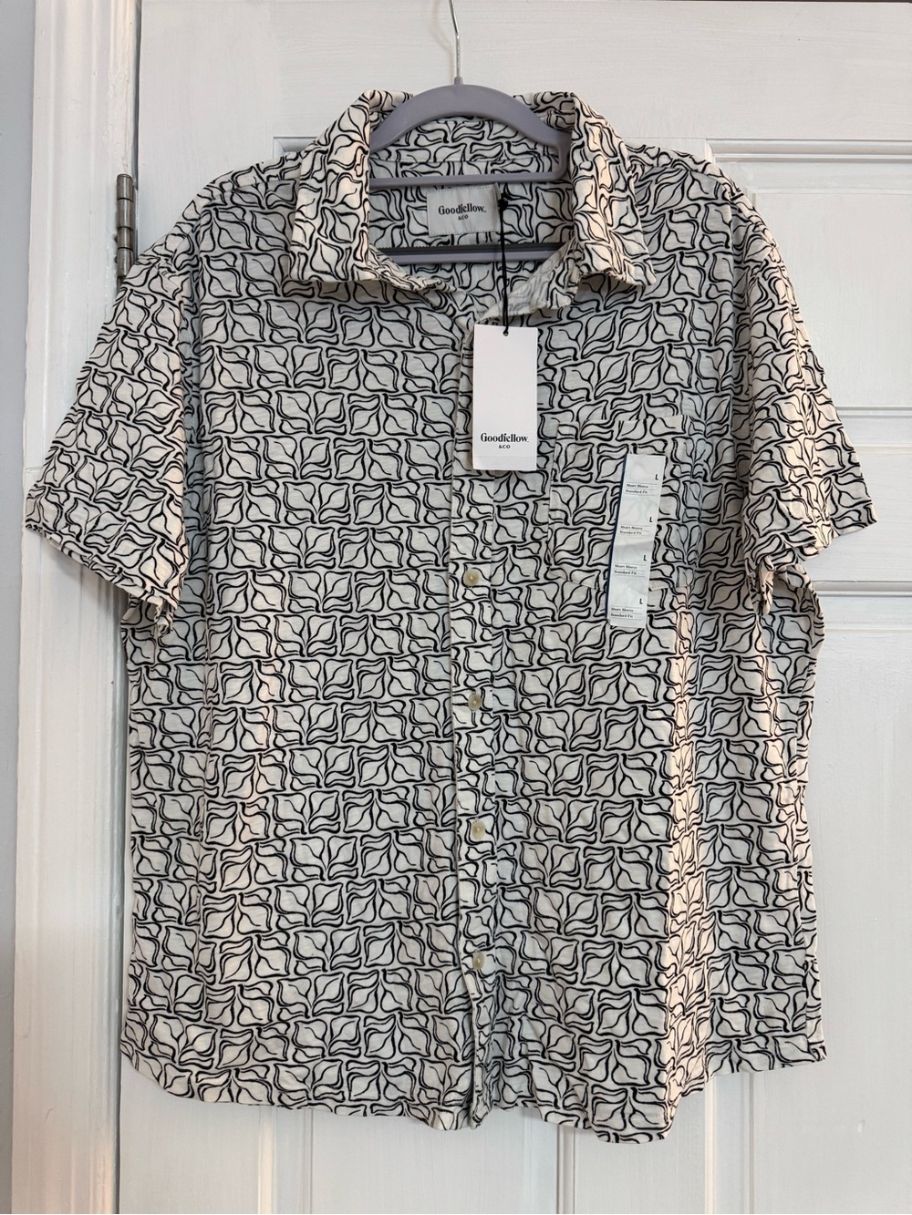 Goodfellow & Co White Short-Sleeve Button-Up Shirt with Black Geometric Print